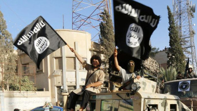 مفتي مصر: “الدولة الاسلامية”الذي نشر الرعب في سوريا والعراق، ليس دولة واعماله ليست من الاسلام (الصورة من العرلبية نت)