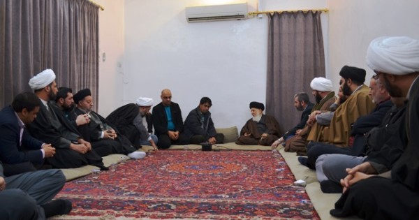 سماحة المرجع الديني الكبير اية الله العظمى السيد محمد سعيد الحكيم (مد ظله) يستقبل علماء ماليزيين شيعة وطلبتهم العراقيين 