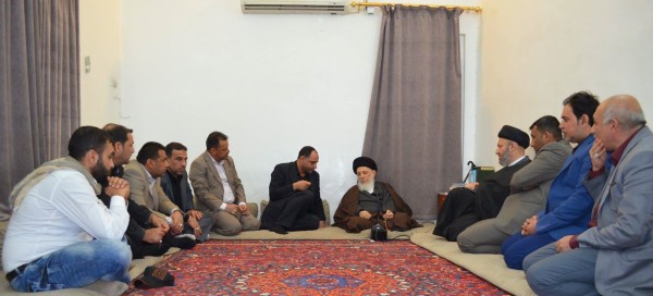 سماحةالمرجع الديني الكبير آية الله العظمى السيد محمد سعيد الحكيم(مد ظله) خلال استقباله وفد منظمة الحياة الخيرية في مكتبه في النجف الاشرف في السابع من جمادي الاولى 1436 هـ