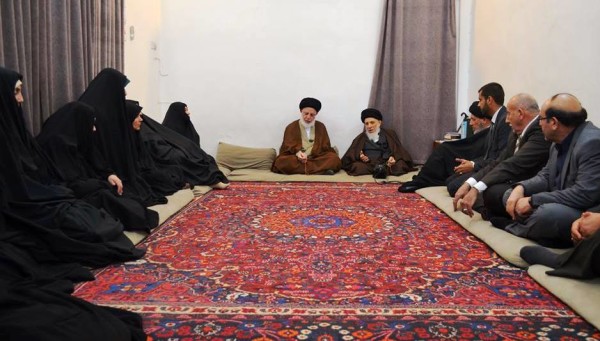  سماحة المرجع الديني الكبير آية الله العظمى السيد محمد سعيد الحكيم(مد ظله) خلال استقباله وفد المعهد الطبي التقني في بغداد في يوم الجمعة 7 جمادي الاولى 1436 هـ المصادف 27/2/2015