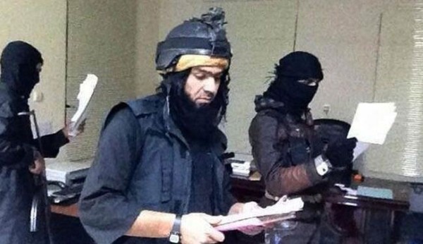 التايمز: يجب محاكمة قتلة "داعش" كما حوكم النازيون