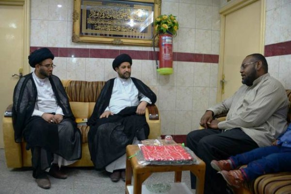 المستبصر السوداني خلال زيارته للعتبة العلوية المطهرة