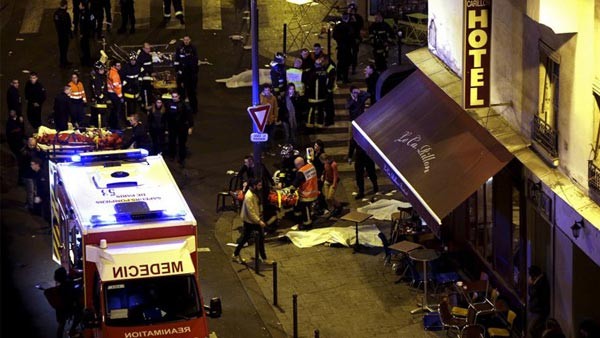 العملية الارهابية في باريس AP