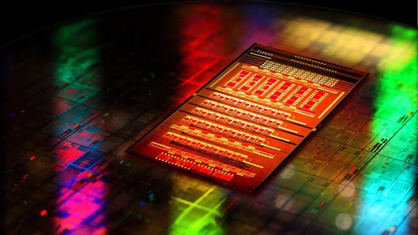  العلماء الروس يحققون اكتشافا هاما في مجال بصريات النانو