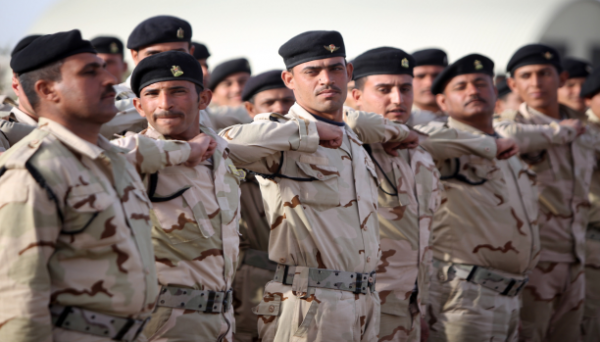 جنود عراقيون في ساحات التدريب 