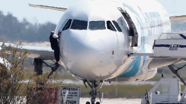 160329123551_egypt_air_escape_640x360_ap_nocredit