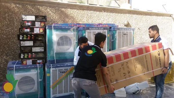 مؤسسة اليتيم الخيرية في بغداد توزع الأجهزة المنزلية على عوائل الأيتام