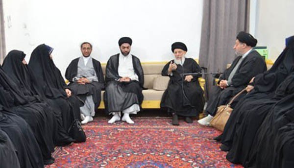 المرجع الحكيم يدعو المؤمنات للالتزام بنهج الزهراء (ع) بالحشمة والوقار والعفة