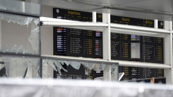Reuters POOL New/ مطار بروكسل بعد التفجيرين