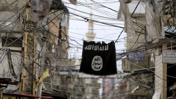 راية التنظيم الإرهابي / Reuters Ali Hashisho