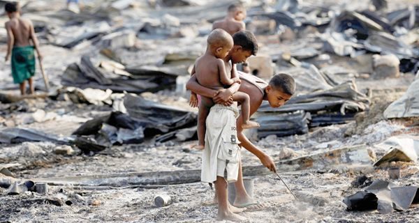 حريق يدمر 50 خيمة للنازحين المسلمين في ميانمار