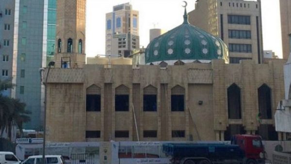 مازالت أعمال ترميم مسجد الإمام الصادق(عليه السلام) جارية 