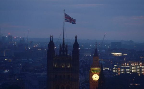 Dawn breaks over London as votes are counted for the EU referendum, Britain June 24, 2016. REUTERS/Toby Melville