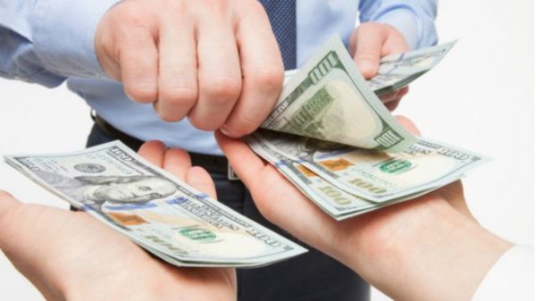 160804175119_the_salary_you_deserve_640x360_thinkstock_nocredit