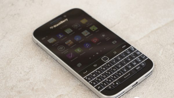 blackberry-classic-device-stock