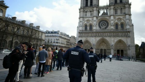 notre-dame_police_0