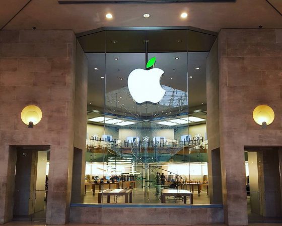 apple-store-louvre-journee-terre-560x450