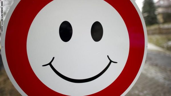 A smiley is fixed to a "no entry"- sign