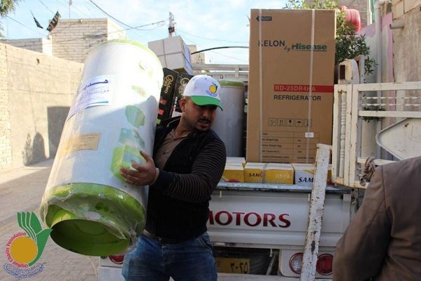 مؤسسة اليتيم الخيرية في النجف الأشرف تجهَّز عدداً من عوائل الأيتام بالأجهزة المنزلية