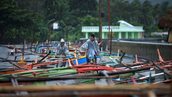 topshot-philippines-weather-typhoon_894561c2-caa5-11e6-ad67-c7f41c1c9a76