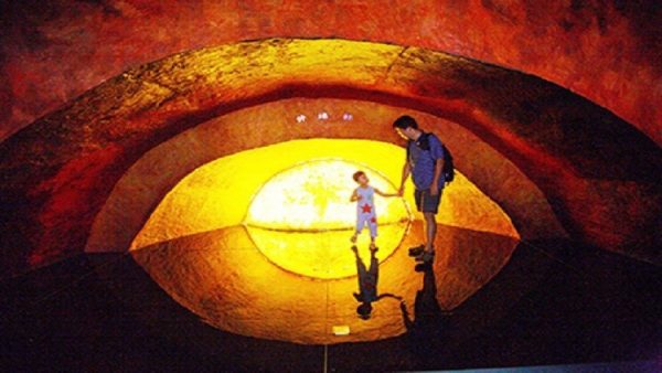 5858f98bc461888d1e8b4592