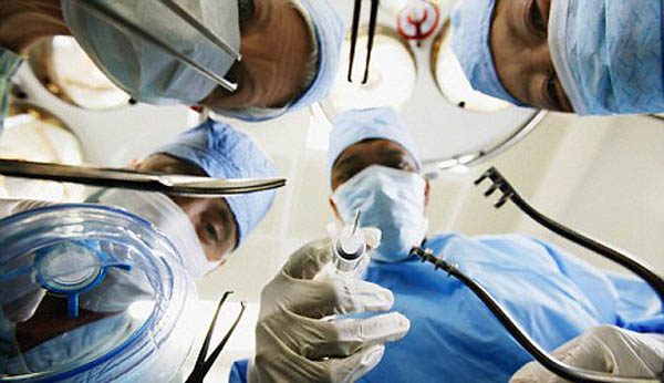 article-0-06876105000005DC-823_468x286