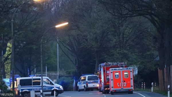 Football Soccer - Borussia Dortmund v AS Monaco - UEFA Champions League Quarter Final First Leg - Signal Iduna Park, Dortmund, Germany - 11/4/17 Police and emergency vehicles are seen near the Borussia Dortmund team hotel after an explosion before the game Reuters / Kai Pfaffenbach Livepic